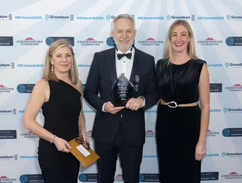 Smooves takes home Innovation in Service award for eConveyancer